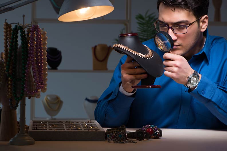 ¿Cuánto cobran por tasar joyas?