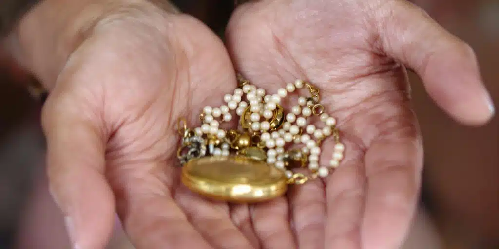 Cómo puedo saber el valor de mis joyas heredadas